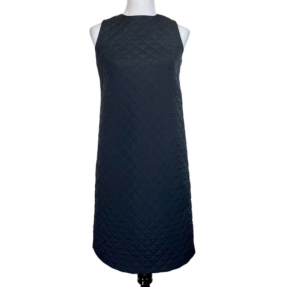 TRA MAD RKE Women’s Dress Black Quilted Sleeveless Shift Rare Size 0